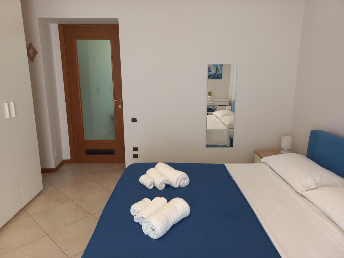 Appartamenti Le Gemme Napoli Exterior foto