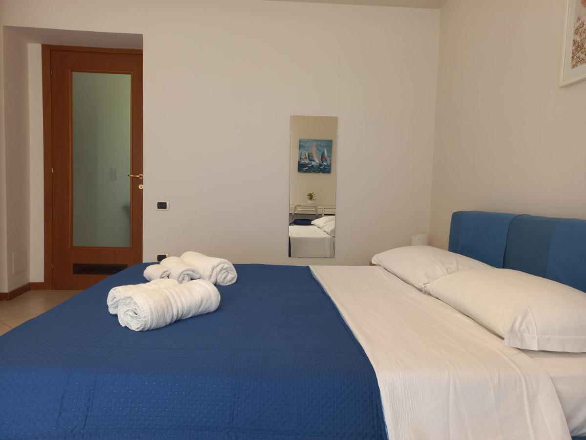 Appartamenti Le Gemme Napoli Exterior foto