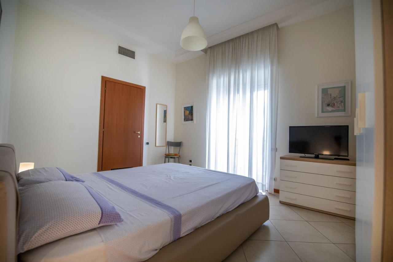 Appartamenti Le Gemme Napoli Exterior foto